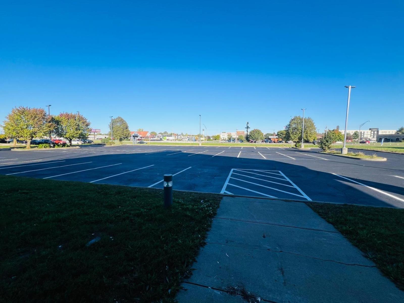 Hotel Blisspoint Inn, Kokomo