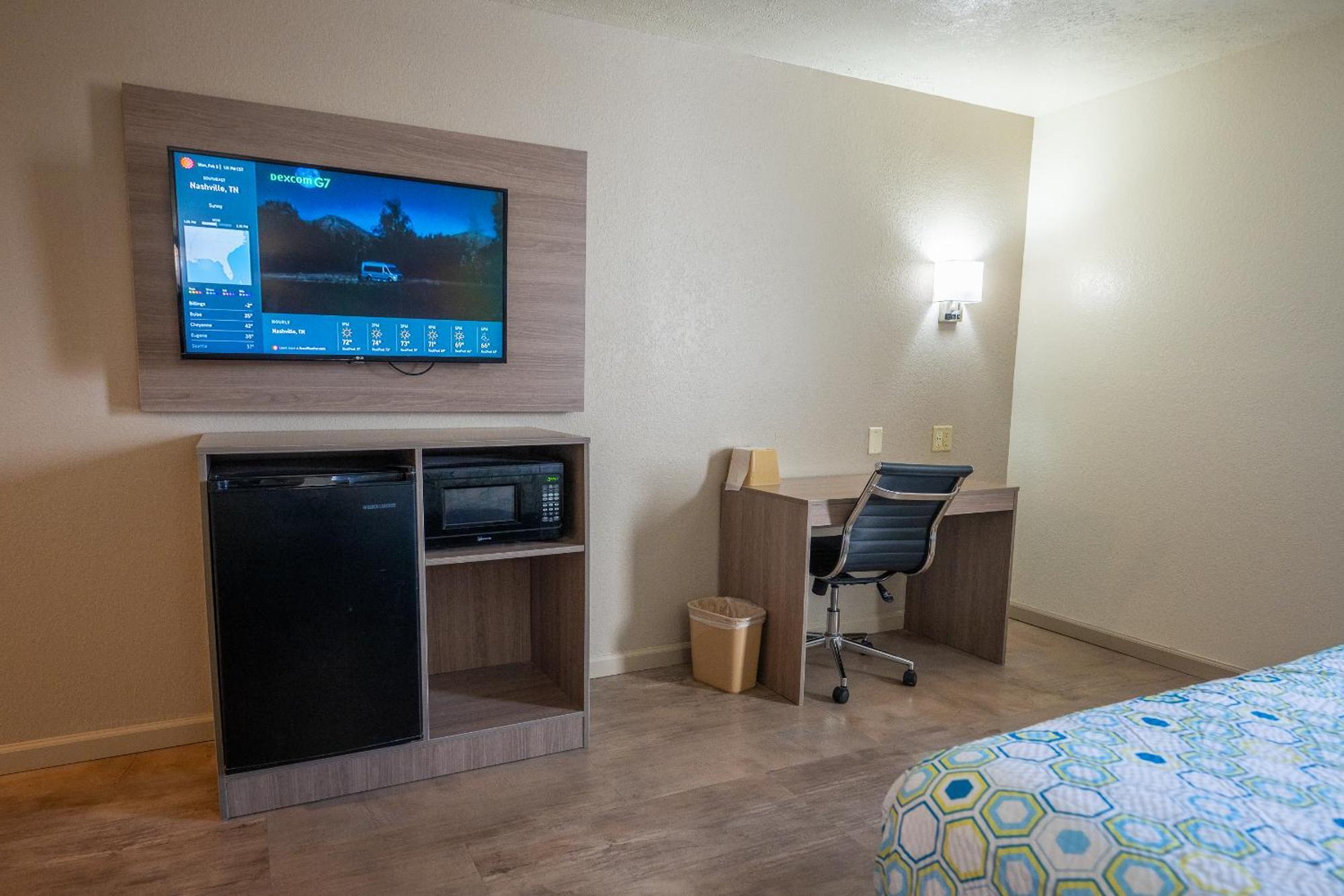 Blisspoint Inn, Hotel *
